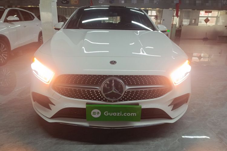 Used Mercedes-Benz A-Class 2021 A 200 L Sport Sedan Fashion Model
