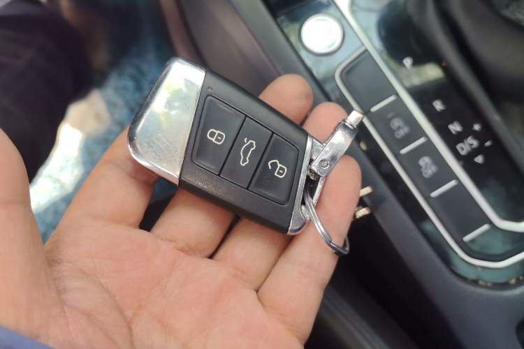 Used Volkswagen Magotan 2018 330TSI DSG Luxury Model Vehicle Key