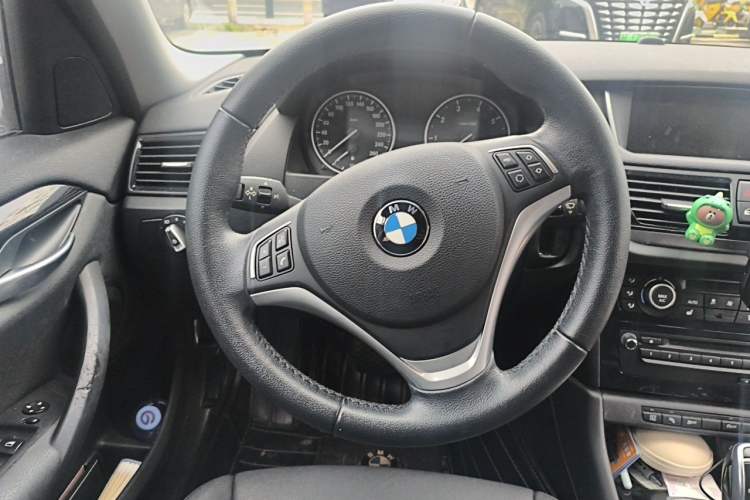 Used BMW X1 2015 sDrive18i Leading Edition