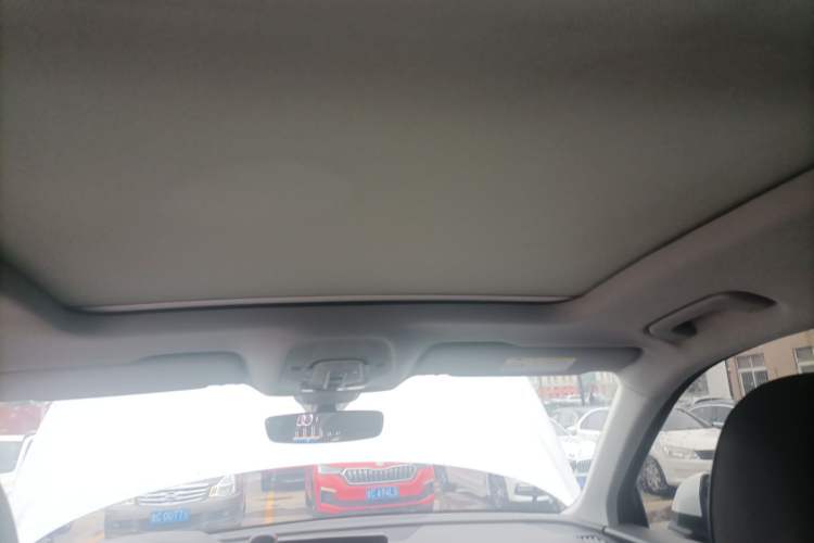 Used Audi Q5L 2018 40 TFSI Prestige Fashion Edition China VI Headliner