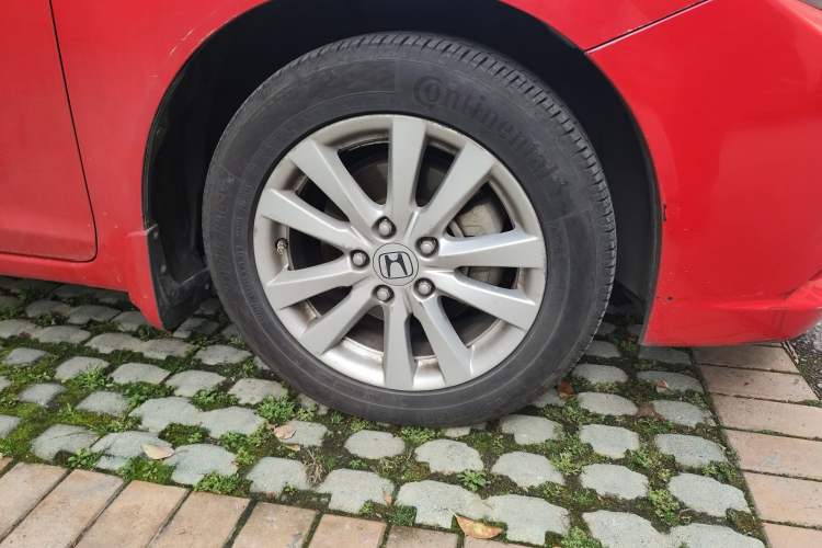 Used Honda Civic 2013 10th Anniversary 1.8L Automatic Luxury Edition Right Front Wheel Hub