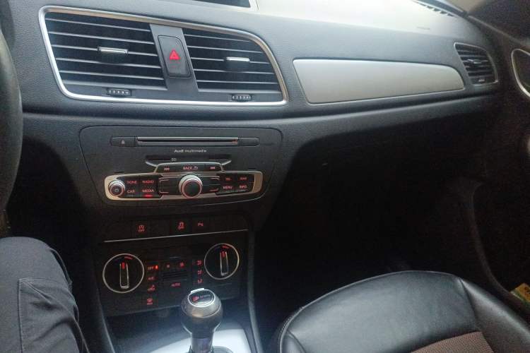 Used Audi Q3 2017 30 TFSI Fashion Model
