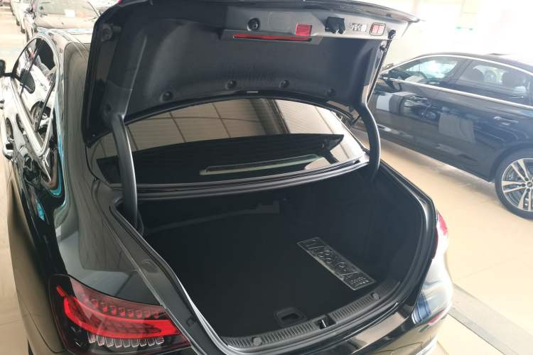 Used Mercedes-Benz E-Class 2023 Updated E 300 L Luxury Edition