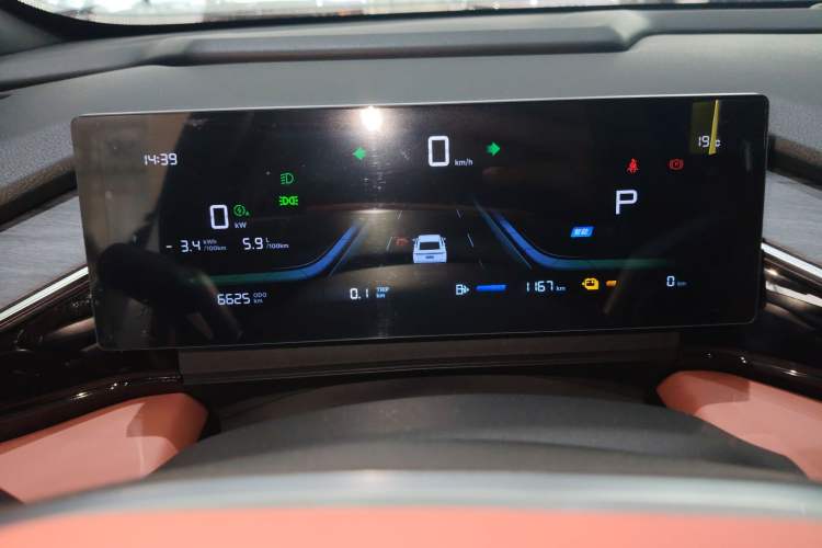 Used Geely Galaxy L6 2025 EM-i 60km Launch Edition