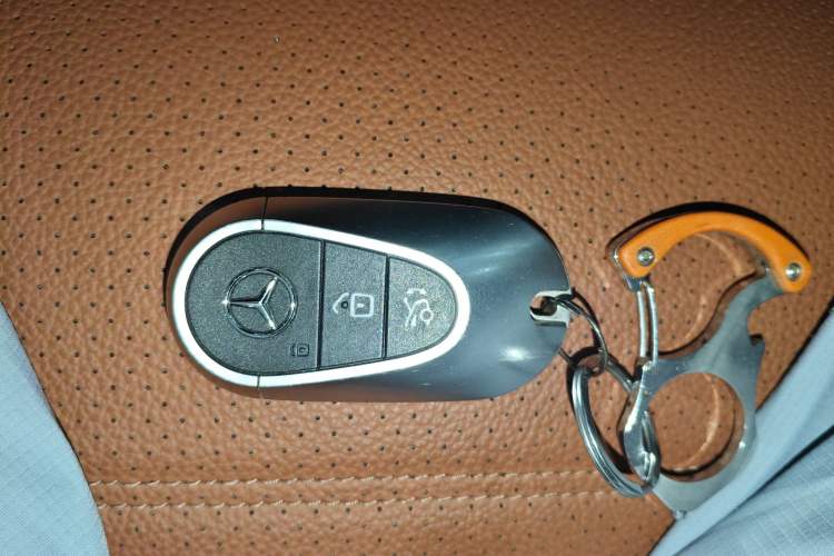 Used Mercedes-Benz GLC 2023 GLC 300 L 4MATIC Dynamic 7-Seater
