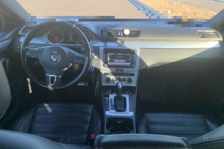 Used Volkswagen FAW-Volkswagen CC 2015 1.8TSI Prestige Model Center Console