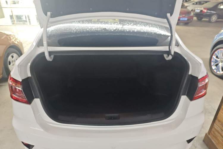 Used CHANGAN Eado DT 2019 1.6L Automatic Smart Enjoyment Model China VI Standard
