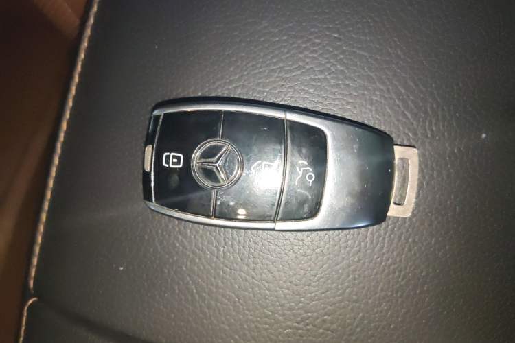 Used Mercedes-Benz S-Class 2018 S 320 L Vehicle Key