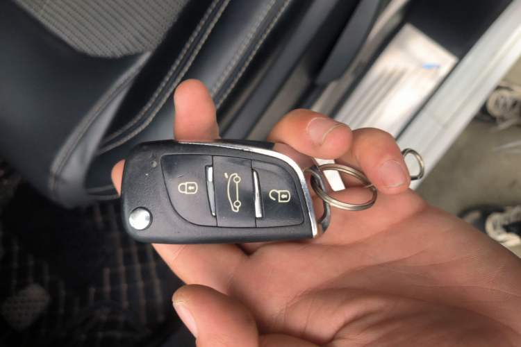 Used SAIC MAXUS G10 2018 PLUS 2.4L Manual Elite Edition
