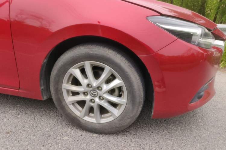 Used Mazda 3 Axela 2019 Cloud-Controlled Version Hatchback 1.5L Automatic Luxury Model Emission Standard China V