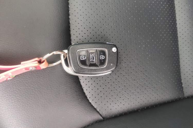 Used Hyundai Elantra (6th Generation / Lingdong) 2016 1.6L Automatic ZhiXuan – Elite Version