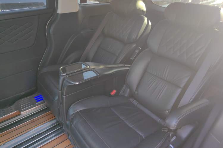 Used Honda Elysion 2019 2.0L Hybrid Luxury Edition Left Rear Seat