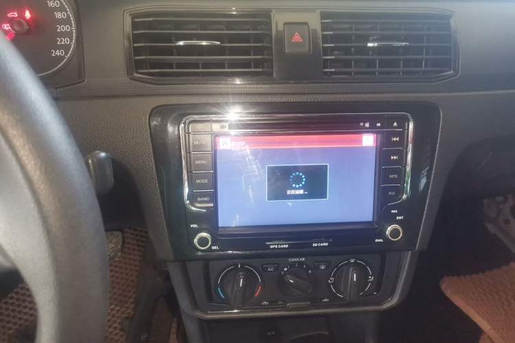 Used Volkswagen Santana 2016 1.6L Manual Fashion Edition