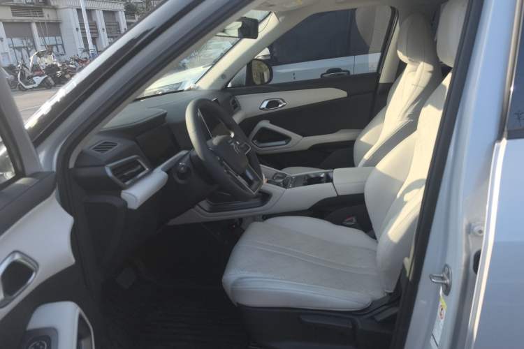 Used BYD Yuan UP 2024 401 km Active Version
