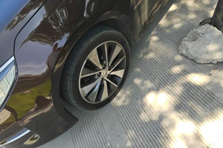 Used Kia K5 2016 2.0L Automatic LUX