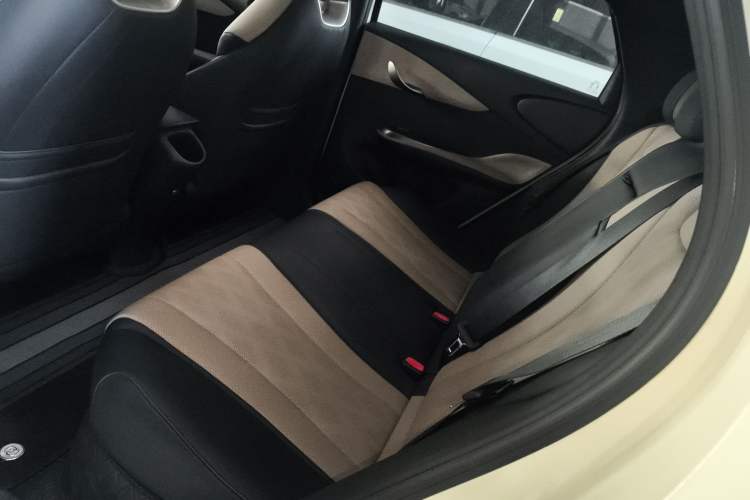 Used BYD Dolphin 2023 420 km Fashion Edition Left Rear Seat