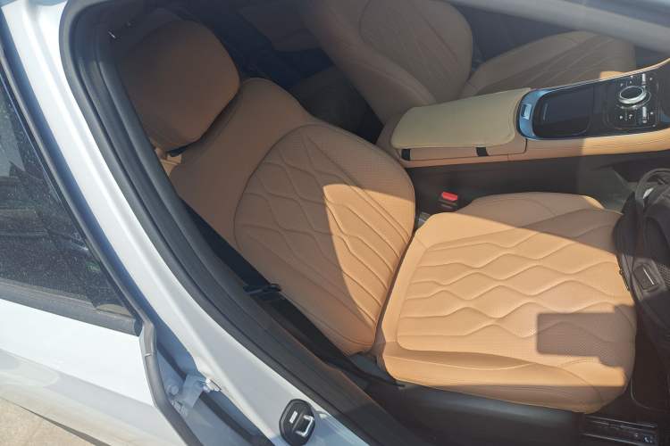 Used Geely Galaxy A7 2025 Model EM-i 70km Luxury Edition