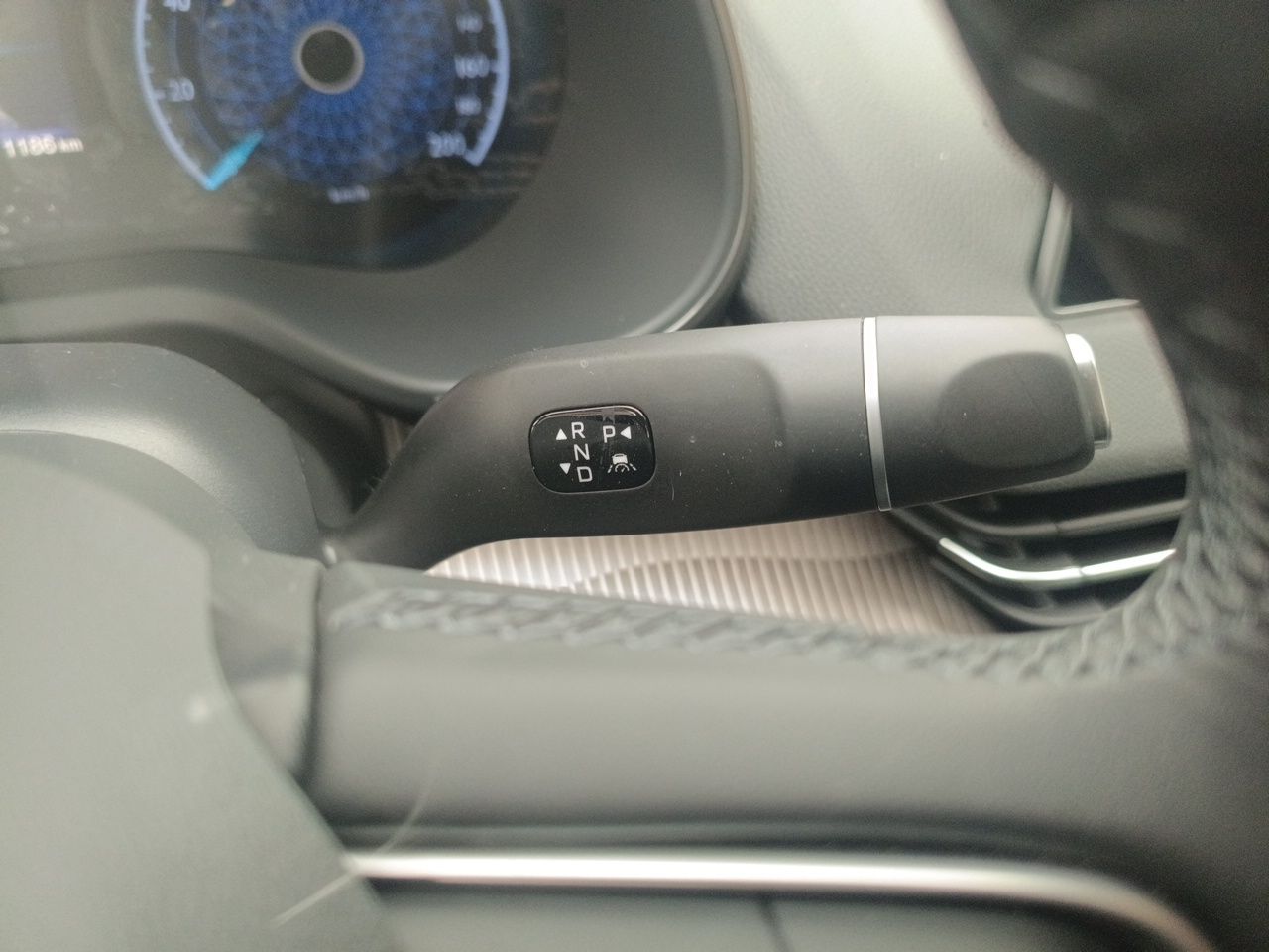 Hongqi E-QM5 2025 610 km PLUS — снимка 14
