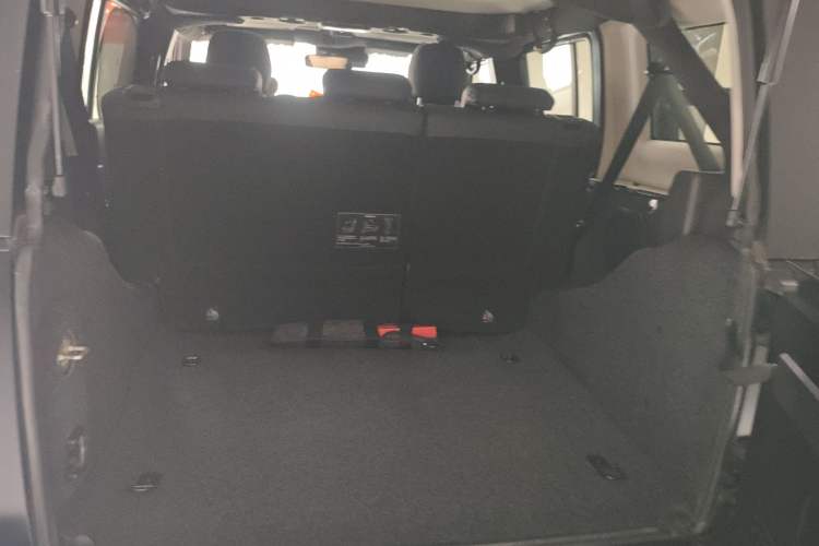 Used BAIC Off-Road BJ40 2023 2.0D Automatic Four-Wheel Drive Blade Hero Edition Adventurer Type
