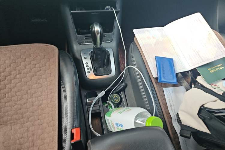 Used Volkswagen Tiguan 2012 1.8TSI Automatic All-Wheel Drive Fashion Edition Gear Lever