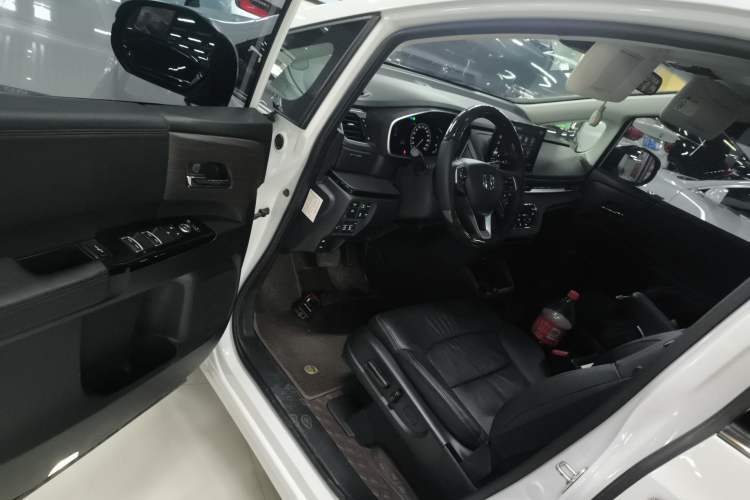 Used Honda Odyssey 2024 2.0L eHEV Sharp·Leading Edition