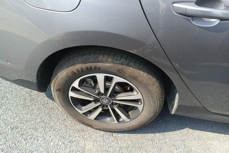 Used BYD Qin PLUS 2025 DM-i Smart Drive 120KM Superior Model
