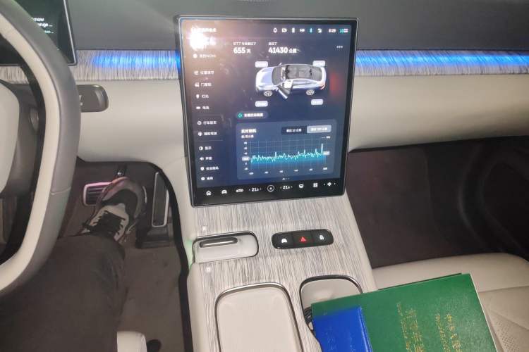 Used Nio ET7 2024 75 kWh Executive Signature Edition Audio And AC Panel