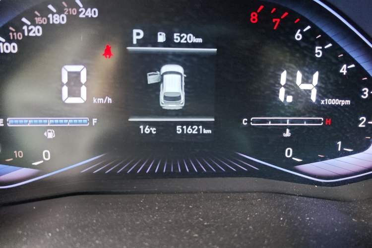 Used Hyundai ix25 2020 1.5L CVT GLS Smart Model Odometer Close Up