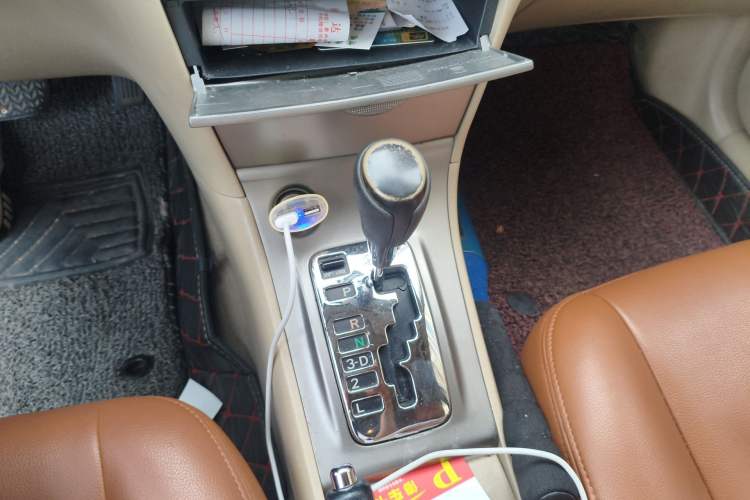 Used Toyota Corolla EX 2013 1.6L Automatic Luxury Edition Gear Lever