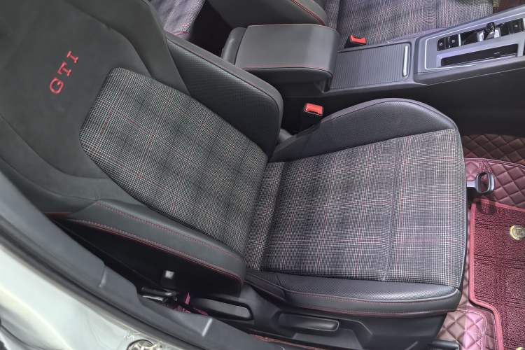 Used Volkswagen Golf GTI 2021 380TSI DSG GTI Right Front Seat