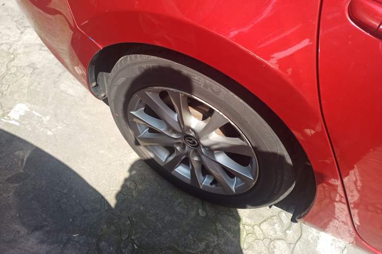 Used Mazda Atenza 2017 2.0L Blue Sky Luxury Edition