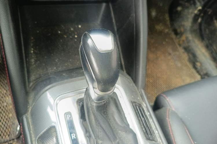 Used CHANGAN CS55 2017 1.5T Automatic Xuan Dong Model Gear Lever