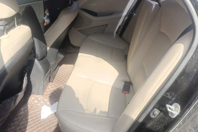 Used Kia K5 2015 2.0L Automatic GL