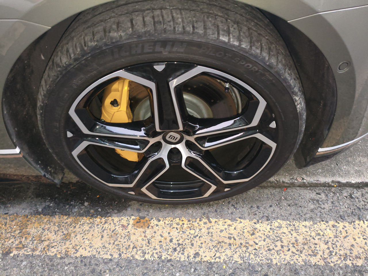 Xiaomi Auto SU7 2024 Four-Wheel Drive Ultra-Long Range Advanced Intelligent Driving Max Edition — снимка 8