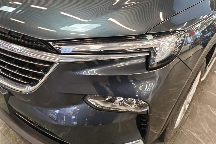 Used Buick Enclave 2020 28T Two-Wheel Drive Zhanqi Version Left Front Headlight