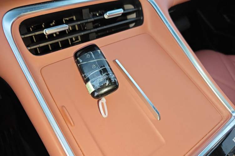 Used Geely Galaxy L6 2025 EM-i 140km Explorer+ Edition
