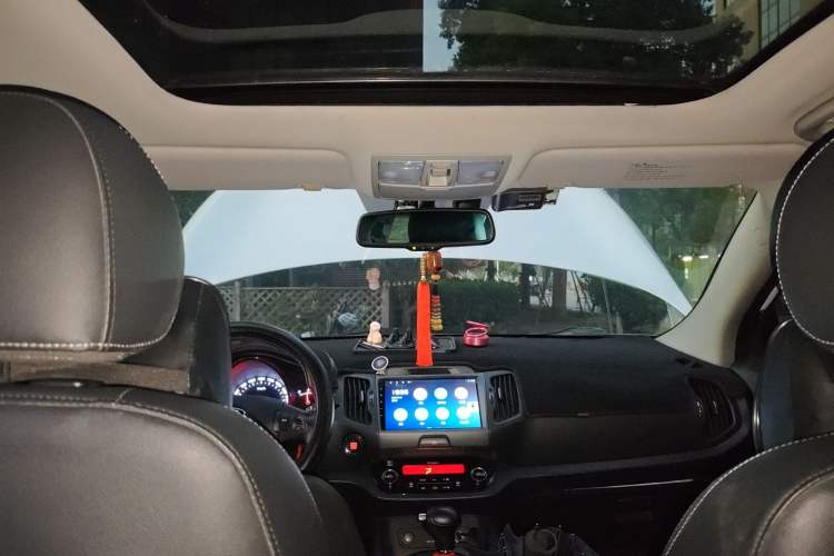 Used Kia Sportage R 2014 2.0L Automatic Two-Wheel Drive DLX
