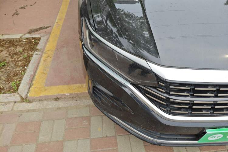 Used Volkswagen Passat 2022 330TSI Elite Edition Right Front Headlight