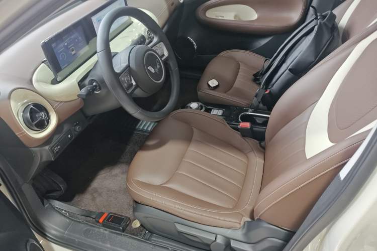 Used Wuling Bingo 2024 333 km Enjoyment Version Left Front Seat