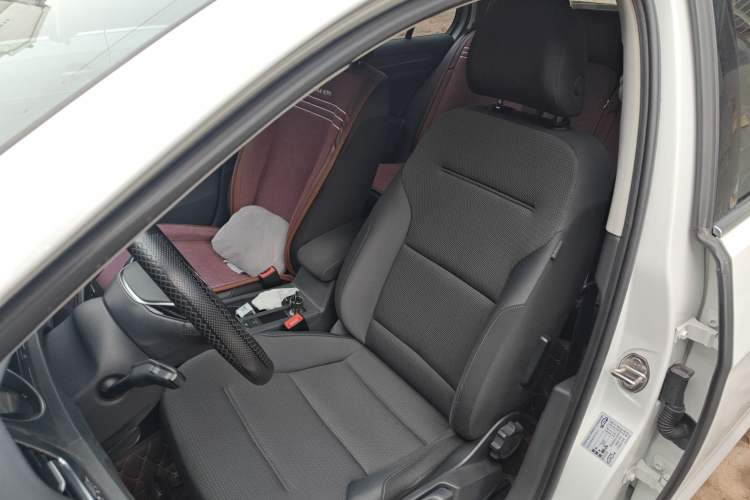 Used Volkswagen Golf 2016 230TSI Automatic Comfort Version