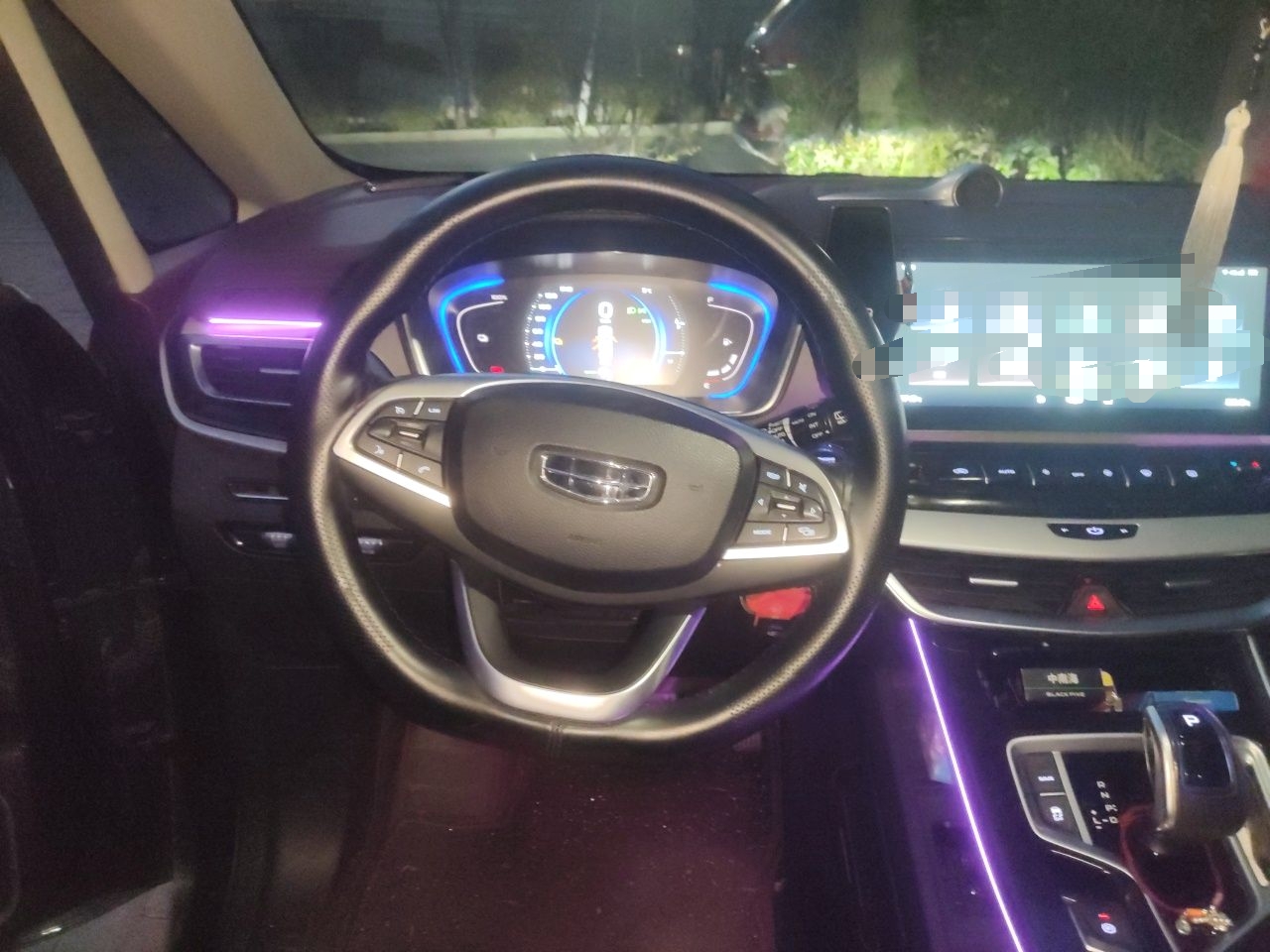 Geely Auto Jiajie New Energy 2022 1.5TD PHEV Platinum Luxury Edition — снимка 10