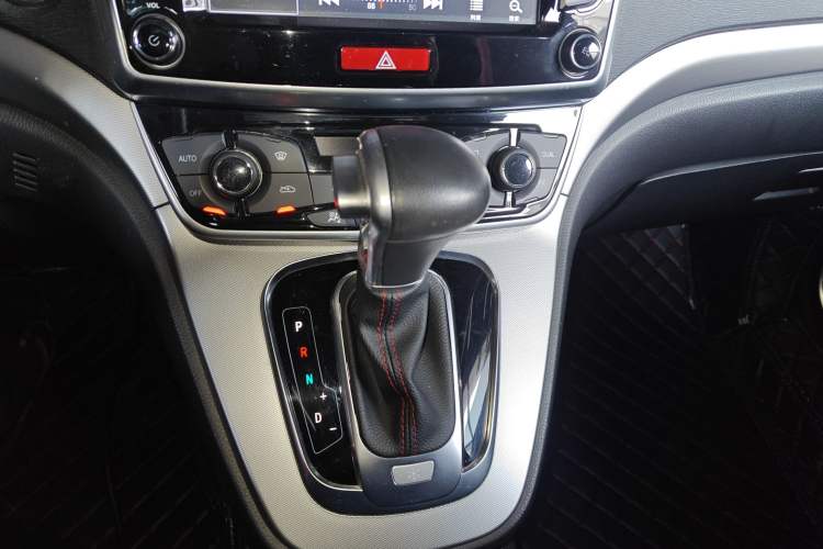 Used Haval H6 2015 Sport Edition 1.5T Automatic Two-Wheel Drive Luxury Model