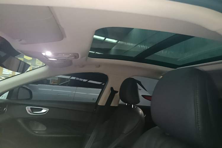 Used Roewe D7 2023 DMH 125km Flagship Edition