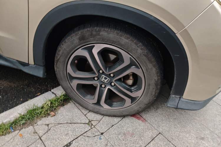 Used Honda XR-V 2020 220TURBO CVT Luxury Edition Right Front Wheel Hub