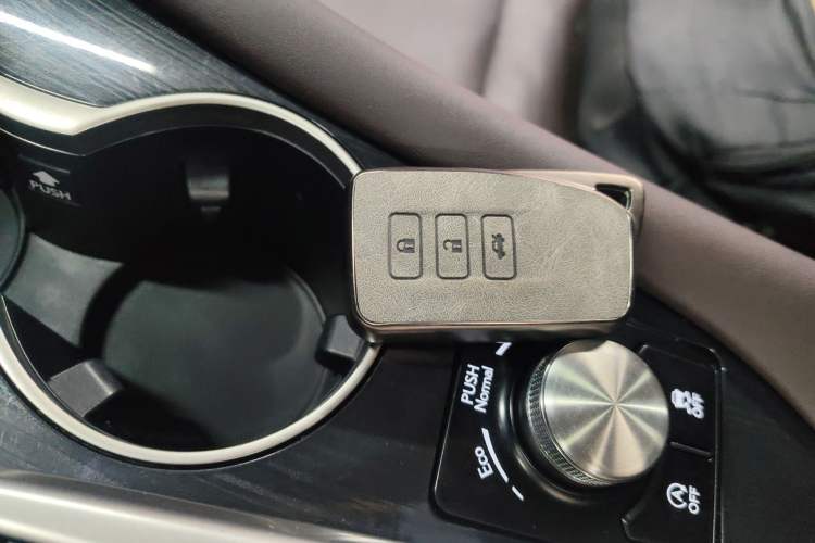 Used Lexus RX 2020 Facelifted 300 4x4 Elegant Edition