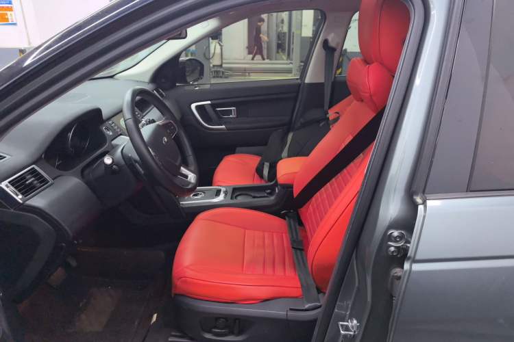 Used Land Rover Discovery Sport 2019 240 PS SE Dynamic Version China VI Standard Left Front Seat