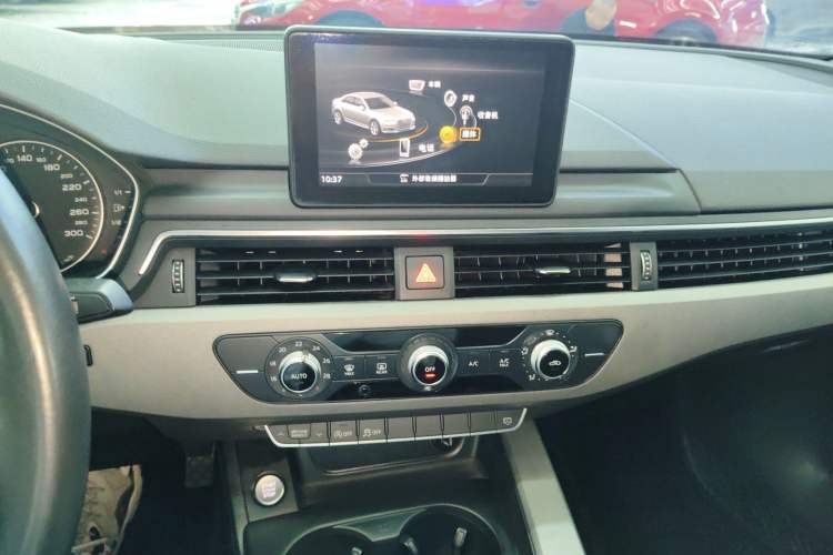 Used Audi A4L 2017 Plus 40 TFSI Ambition Model Audio And AC Panel