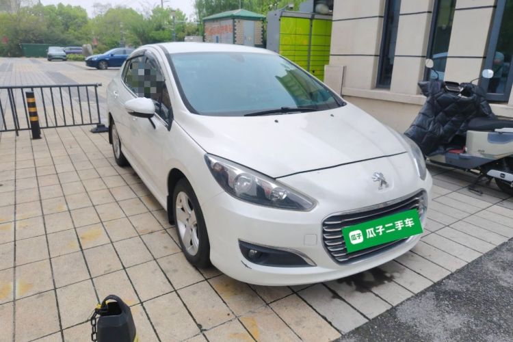 Used Peugeot 308 2014 Enjoy Edition Classic 1.6L Automatic Premium Model Exterior 1