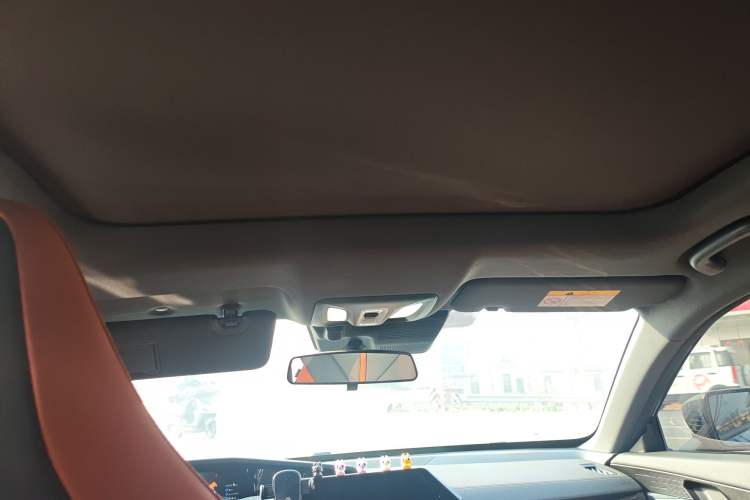 Used Changan UNI-V 2024 1.5T Prestige Sport Edition