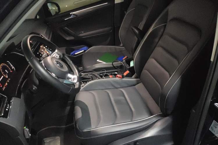 Used Volkswagen Tiguan L 2021 330TSI Automatic Two-Wheel Drive R-Line Flagship Edition
